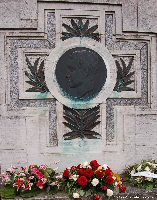 Guynemer statue at Poelcapelle