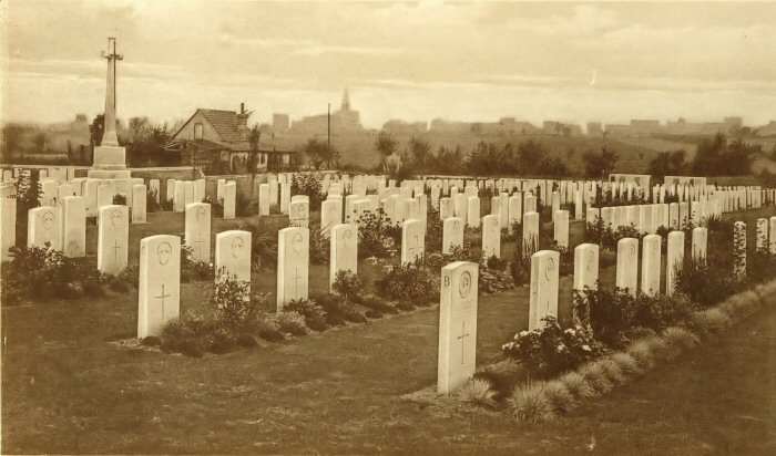 Potijze Burial Ground between the wars