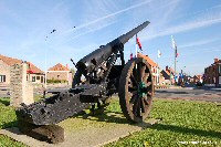 Field gun at St. Eloi