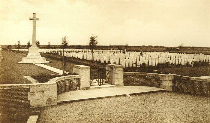 Perth Cemetery (China Wall) perhaps between the Wars