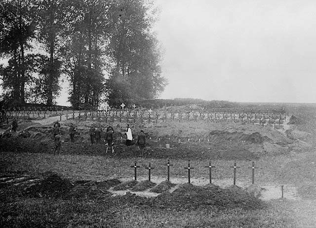 A Wartime Cemetery on the Somme